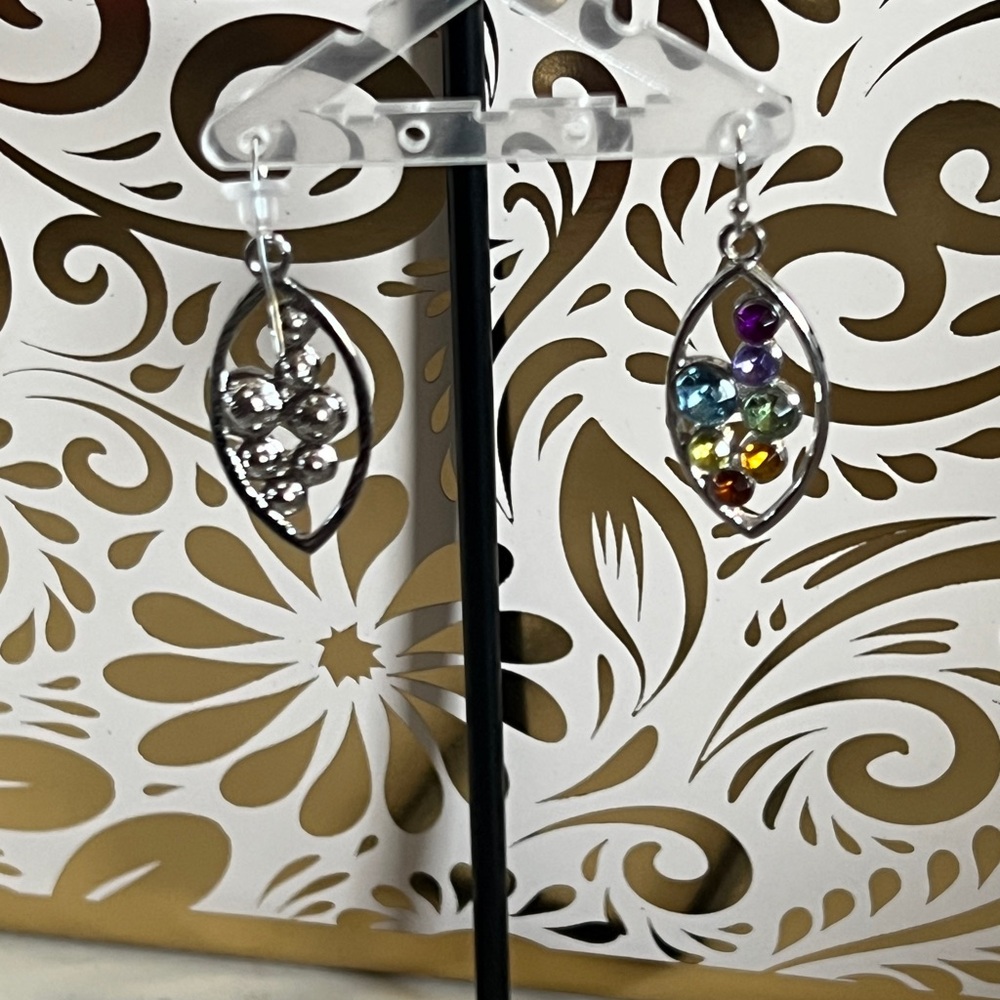 Elegant Multicolor Gemstone Earrings - Picture 3 of 4